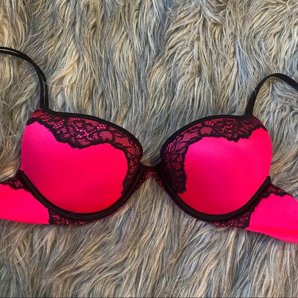 never worn! VS Bra